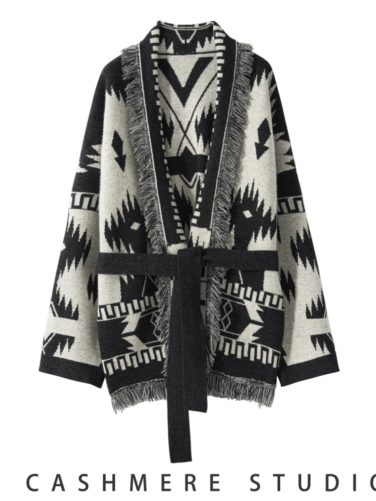 Luxury Women Cashmere Sweater Tassel Cardigan Thick Jacquard Loose Coat Autumn Winter Vintage 100% Cashmere Knitwear Female Tops
Luxury Women Cashmere Sweater Tassel Cardigan Thick Jacquard Loose Coat Autumn Winter Vintage 100% Cashmere Knitwear Female Tops