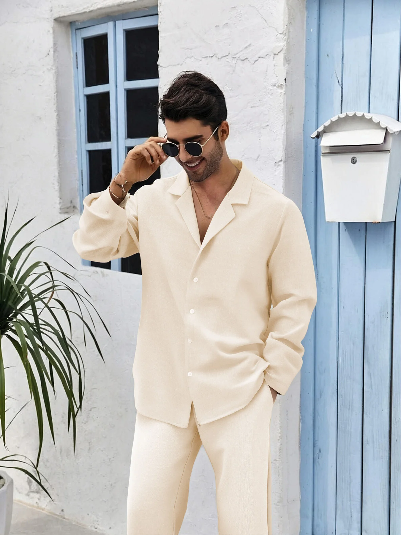 Men's Casual Loose Two-Piece Set: Apricot Textured Collared Long-Sleeve Shirt and Straight-Leg Pants, Suitable for Commuting and Everyday Light Business Wear in the Same Color Scheme
Men's Casual Loose Two-Piece Set: Apricot Textured Collared Long-Sleeve Shirt and Straight-Leg Pants, Suitable for Commuting and Everyday Light Business Wear in the Same Color Scheme