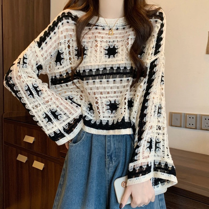 Granny Square Crochet Knit Top for Women Bell Sleeve Openwork Knitted Sweater Pullover Teen-girl Boho Beach Vacation Outfit
Granny Square Crochet Knit Top for Women Bell Sleeve Openwork Knitted Sweater Pullover Teen-girl Boho Beach Vacation Outfit