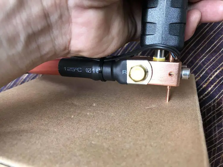Water cooled black bull A8 one piece spot welding pen 18650 large single copper aluminum to nickel stainless steel spot welding
Water cooled black bull A8 one piece spot welding pen 18650 large single copper aluminum to nickel stainless steel spot welding