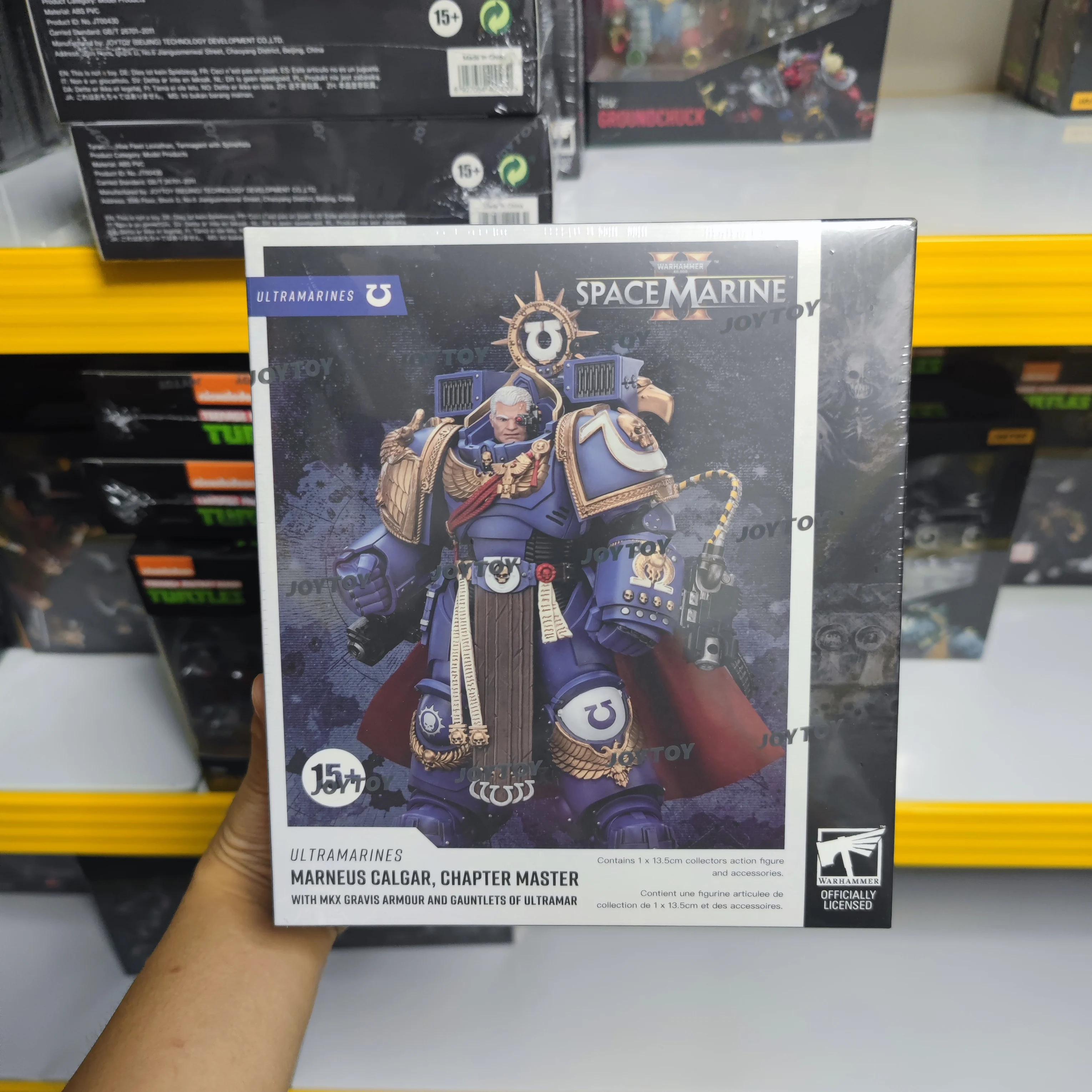 【JOYTOY】Warhammer 40K Ultramarines Marneus Calgar Chapter Master with MkX Gravis Armour and Gauntlets of Ultramar
【JOYTOY】Warhammer 40K Ultramarines Marneus Calgar Chapter Master with MkX Gravis Armour and Gauntlets of Ultramar