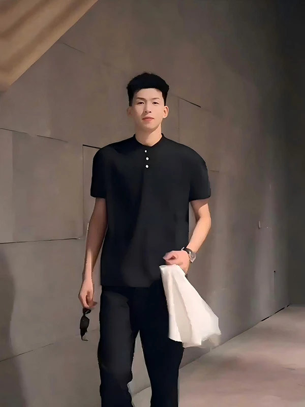 Bla Henry Collar ort Sve irt Men Summer Sli Fitn Muscle ow Five Sve T-irt Loose Fit Cotton 00%
Bla Henry Collar ort Sve irt Men Summer Sli Fitn Muscle ow Five Sve T-irt Loose Fit Cotton 00%