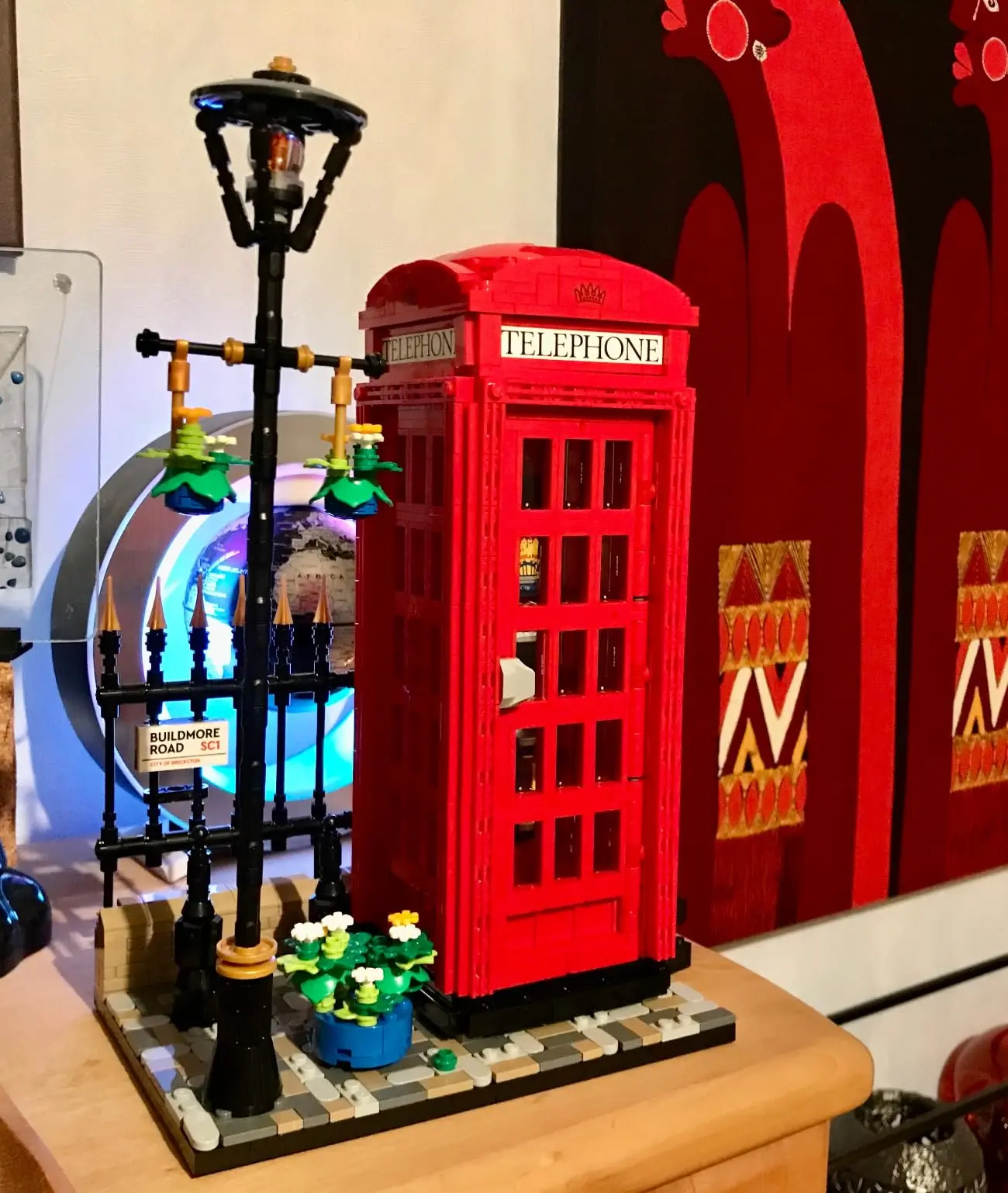 Ideas Red London Telephone Box Building Blocks Sets Classic British symbol Bricks Toys For Adult Children Gifts Home Décor
Ideas Red London Telephone Box Building Blocks Sets Classic British symbol Bricks Toys For Adult Children Gifts Home Décor