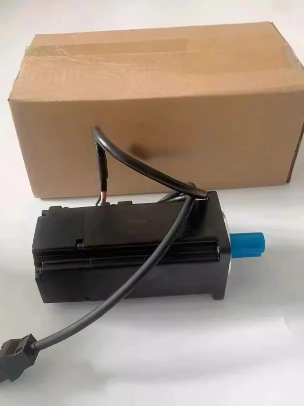 Deceleration servo black servo
Deceleration servo black servo