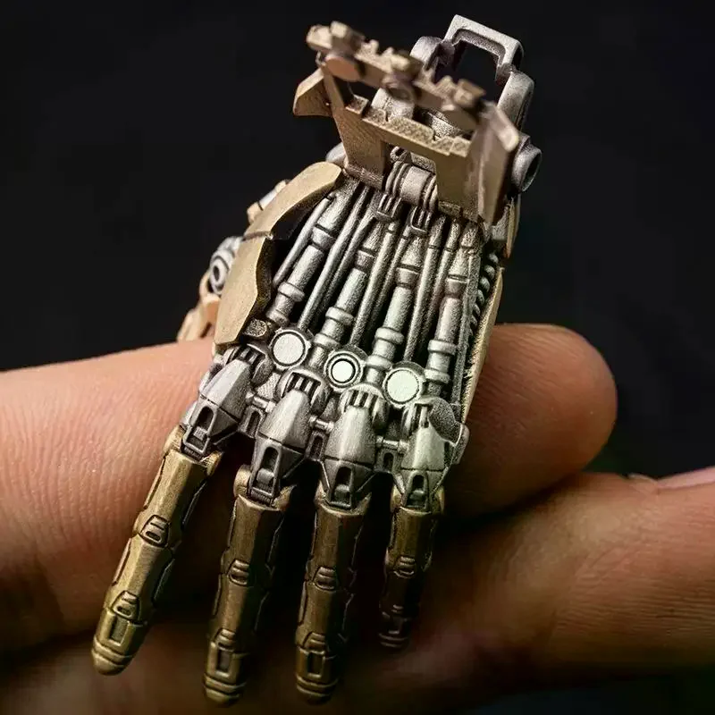 1Pcs Creative Movable Finger Joints Robot Hand Necklace Jewelry Fashion Mechanical Bionic Hand Pendant With Chain For Men Women
1Pcs Creative Movable Finger Joints Robot Hand Necklace Jewelry Fashion Mechanical Bionic Hand Pendant With Chain For Men Women