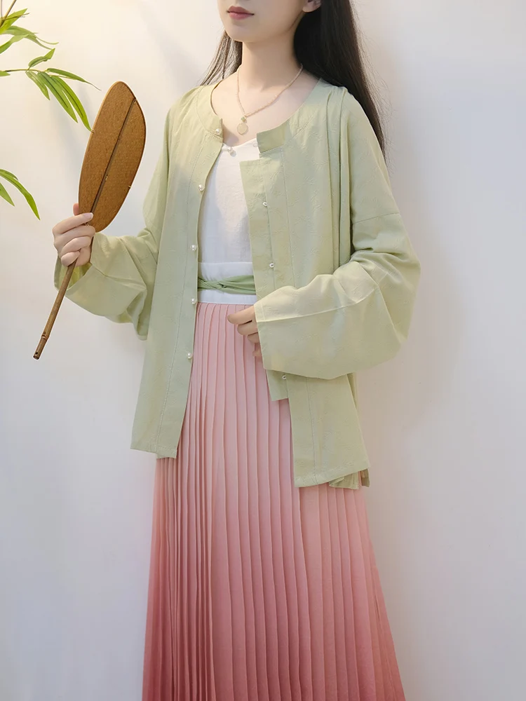 Hantinge Original Ming Dynasty Embroidered round Neck Hanfu Women's Gradient Color Pleated Skirt Daily Versatile Traditional ...
Hantinge Original Ming Dynasty Embroidered round Neck Hanfu Women's Gradient Color Pleated Skirt Daily Versatile Traditional ...