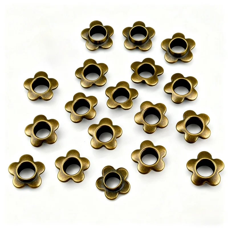 155Pcs Bronze Flower Eyelets, for Leather Keychain Decor, Anti-Oxidation, Unique Retro Keychain Parts
155Pcs Bronze Flower Eyelets, for Leather Keychain Decor, Anti-Oxidation, Unique Retro Keychain Parts