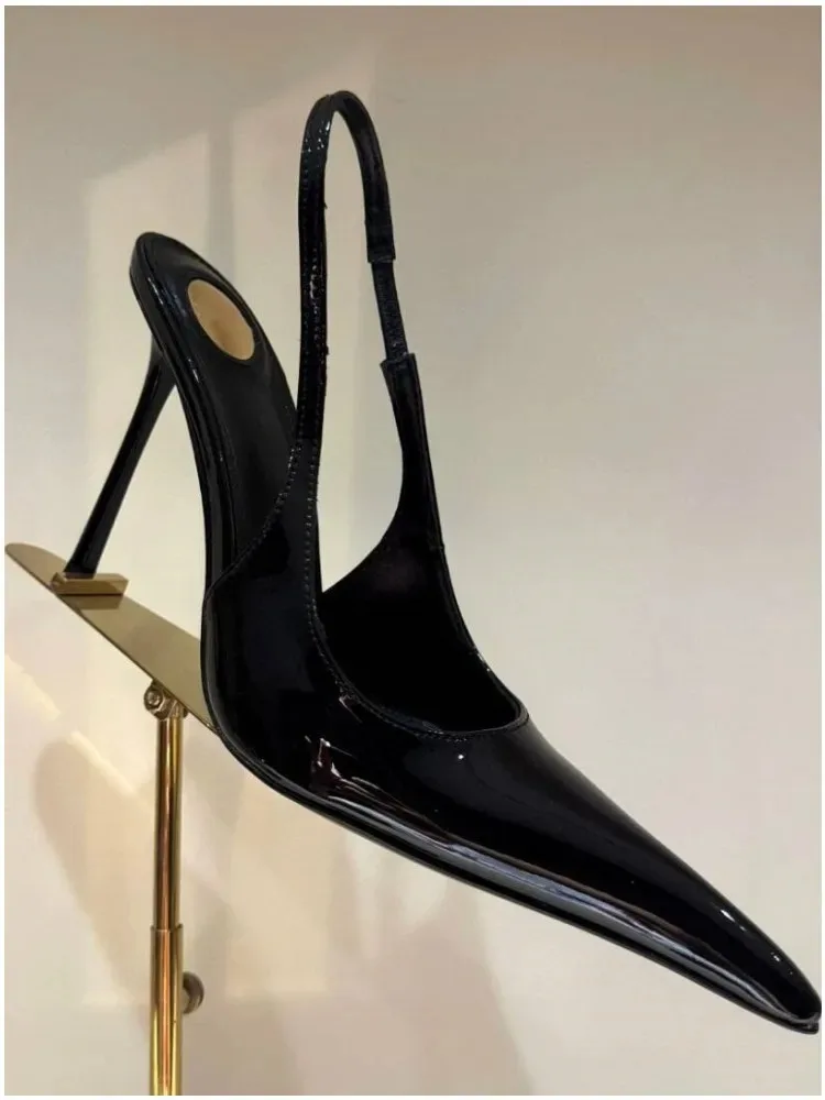 Европейские и американские летние новые женские утягивающие босоножки на высоком каблуке, модные женские большие сандалии с острым носком для вечеринки и свадьбы 34–43
Европейские и американские летние новые женские утягивающие босоножки на высоком каблуке, модные женские большие сандалии с острым носком для вечеринки и свадьбы 34–43