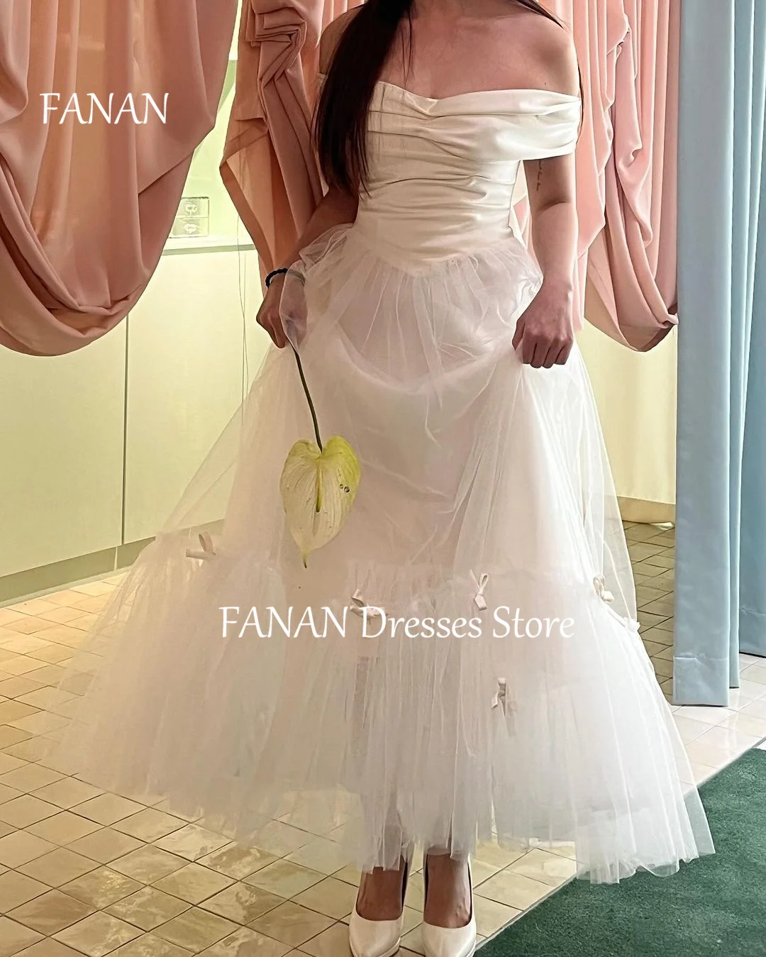 FANAN Off the Shoulder Korea Princess Wedding Dresses 웨딩드레스 Short Sleeves Simple Ivory Custom Made Bride Gowns Plus Size
FANAN Off the Shoulder Korea Princess Wedding Dresses 웨딩드레스 Short Sleeves Simple Ivory Custom Made Bride Gowns Plus Size