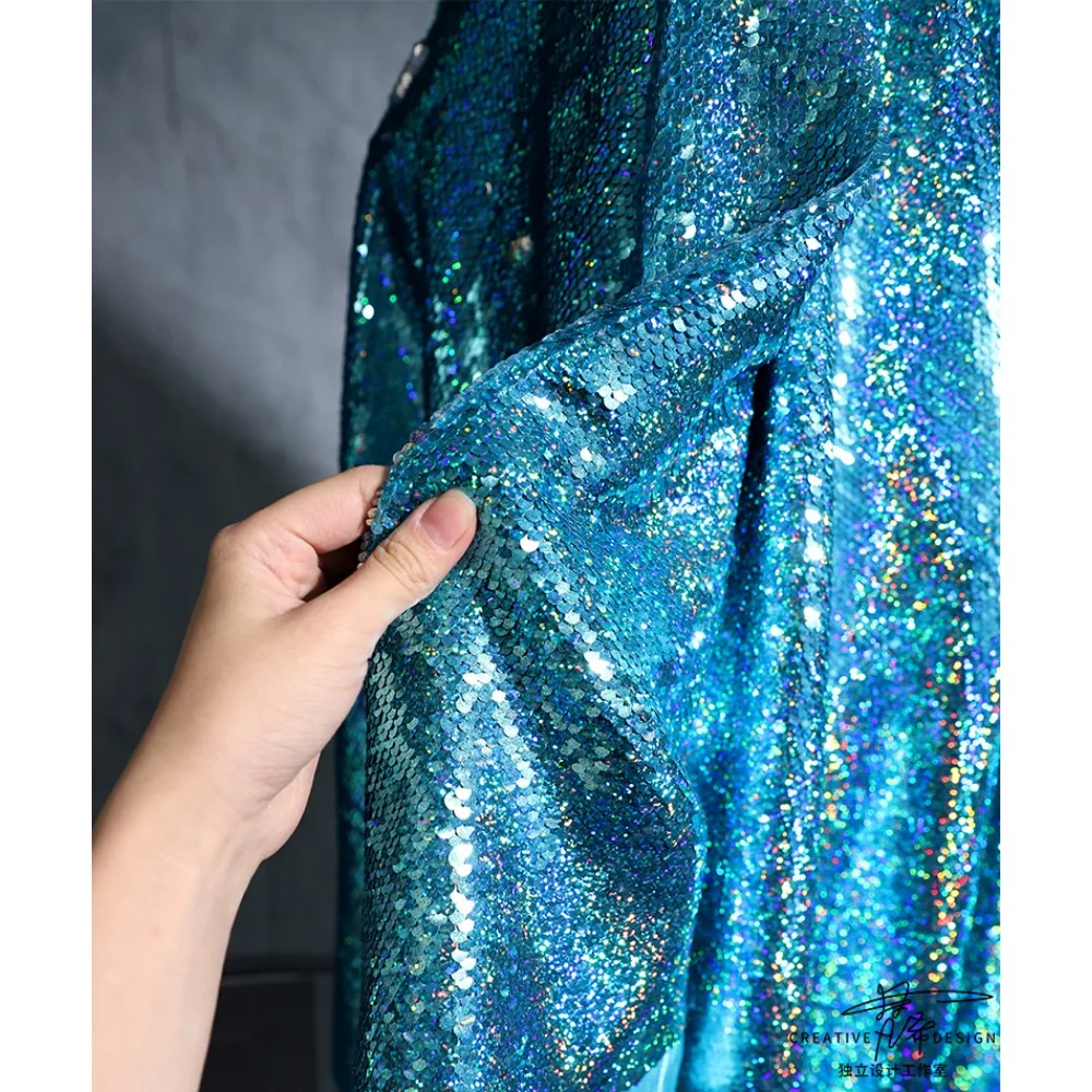 Кристально-синяя двусторонняя двухцветная металлическая текстура, маленькая рыбья чешуя, ткань с блестками, высококачественная сетчатая дизайнерская ткань для одежды, сделай сам
Кристально-синяя двусторонняя двухцветная металлическая текстура, маленькая рыбья чешуя, ткань с блестками, высококачественная сетчатая дизайнерская ткань для одежды, сделай сам