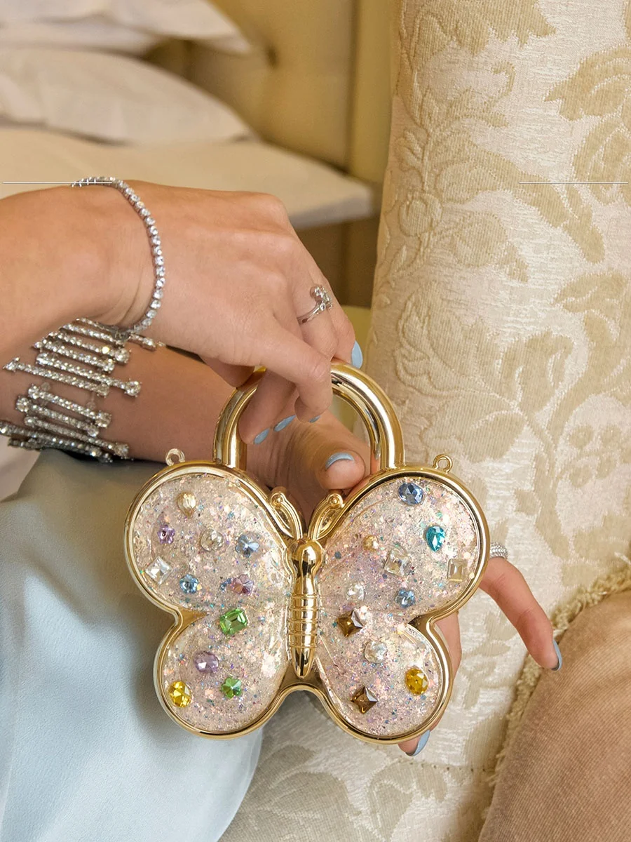 UGALS Fairy Sweet Rhinestone Luxury Dinner Elegant Acrylic Clutch Shoulder Bag Young Ladies Handbag Party
UGALS Fairy Sweet Rhinestone Luxury Dinner Elegant Acrylic Clutch Shoulder Bag Young Ladies Handbag Party