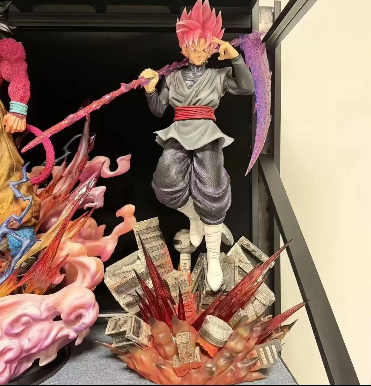 JT Diaoge Super Saiyan Rose Goku Black Action Figure Dragon Ball Top Edition With Led Light Collectible Anime Statue HomeDecor
JT Diaoge Super Saiyan Rose Goku Black Action Figure Dragon Ball Top Edition With Led Light Collectible Anime Statue HomeDecor