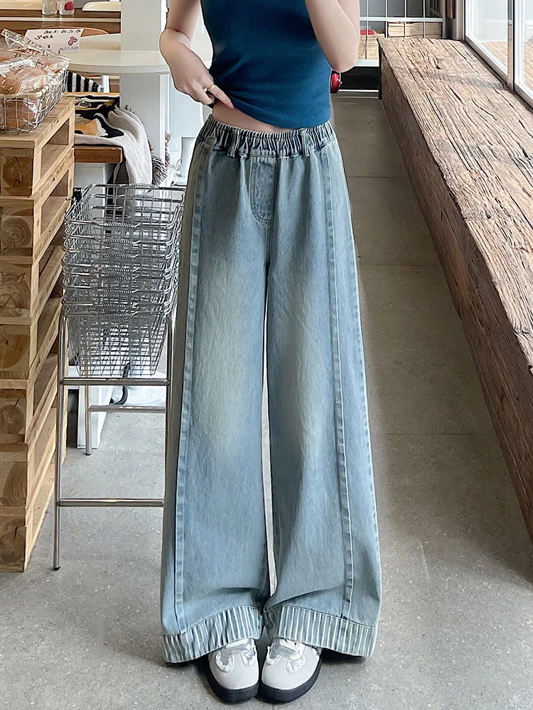 2026 New Flanged Striped Wide Leg Jeans Women's Vintage Fashion Elastic Waist Loose Denim Pants Versatile Straight Trousers
2026 New Flanged Striped Wide Leg Jeans Women's Vintage Fashion Elastic Waist Loose Denim Pants Versatile Straight Trousers