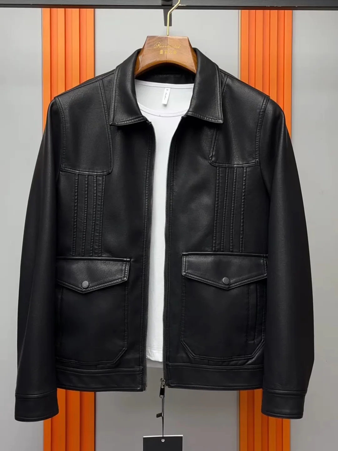 Spring Autumn Men's New Flip Collar Jacket Coat Elegance Personality Luxury Trend Versatile High-End Cool Standard Fit Zipper...
Spring Autumn Men's New Flip Collar Jacket Coat Elegance Personality Luxury Trend Versatile High-End Cool Standard Fit Zipper...