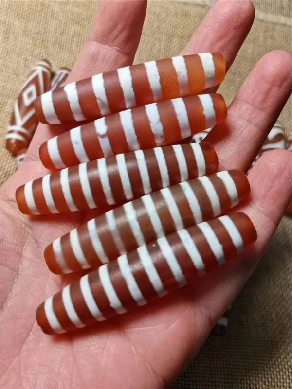 23pcs/lot High Quality West Asia Dzi Beads 13mm*57mm Male&Female Amulet Jewelry for Pendant and Necklace
23pcs/lot High Quality West Asia Dzi Beads 13mm*57mm Male&Female Amulet Jewelry for Pendant and Necklace
