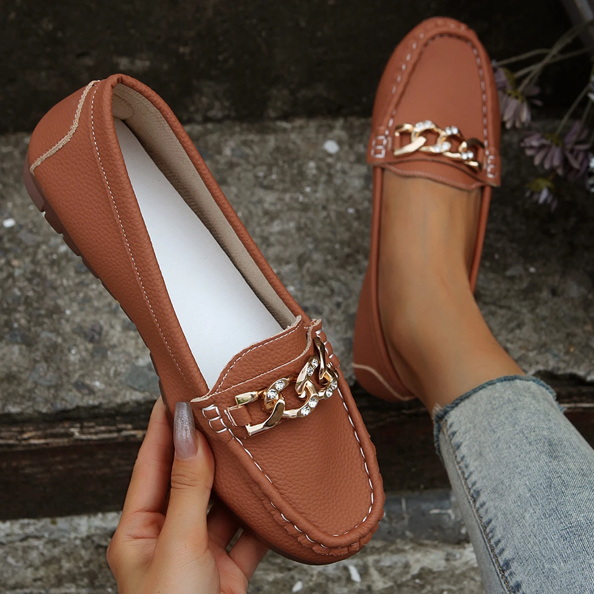 Женская легкая обувь на плоской подошве, новинка 2023 года, уличные слипоны, осенние повседневные удобные лоферы с круглым носком, Zapatos De Mujer
Женская легкая обувь на плоской подошве, новинка 2023 года, уличные слипоны, осенние повседневные удобные лоферы с круглым носком, Zapatos De Mujer