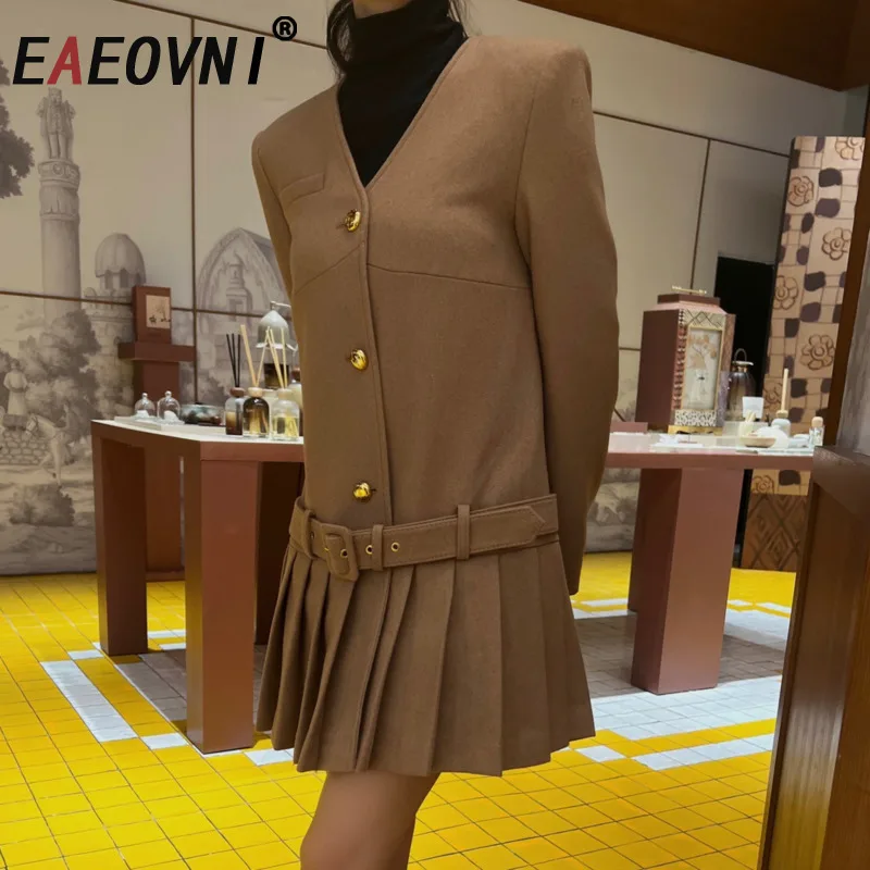 EAEOVNI Fashion Women Mini Dress V Neck Fold Design Belt Button Evening Party Pleated Dresses Elegant 2025 New Clothing 1A762
EAEOVNI Fashion Women Mini Dress V Neck Fold Design Belt Button Evening Party Pleated Dresses Elegant 2025 New Clothing 1A762