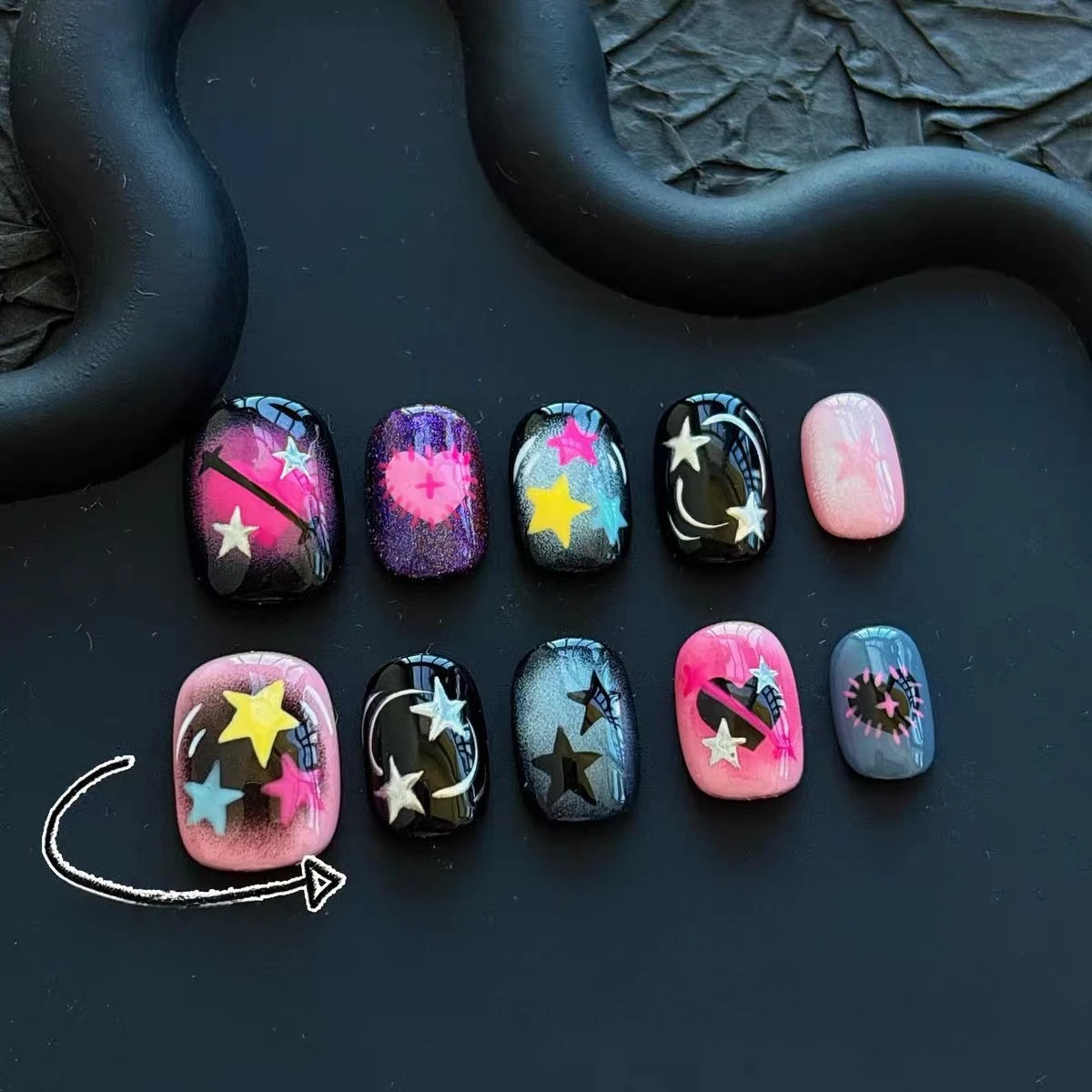 Press on Nails Band Planet Stars Постепенное изменение ношения Броня Ручная работа Мультяшный дизайн ногтей Babes Цвет Ручная роспись Темный тысячелетие
Press on Nails Band Planet Stars Постепенное изменение ношения Броня Ручная работа Мультяшный дизайн ногтей Babes Цвет Ручная роспись Темный тысячелетие