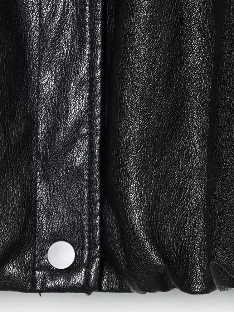 HH Women Autumn Fashion Turtleneck Fiction Leather Bomber Coat Female Single Breasted Long Sleeve High Street Casual Jacket
HH Women Autumn Fashion Turtleneck Fiction Leather Bomber Coat Female Single Breasted Long Sleeve High Street Casual Jacket