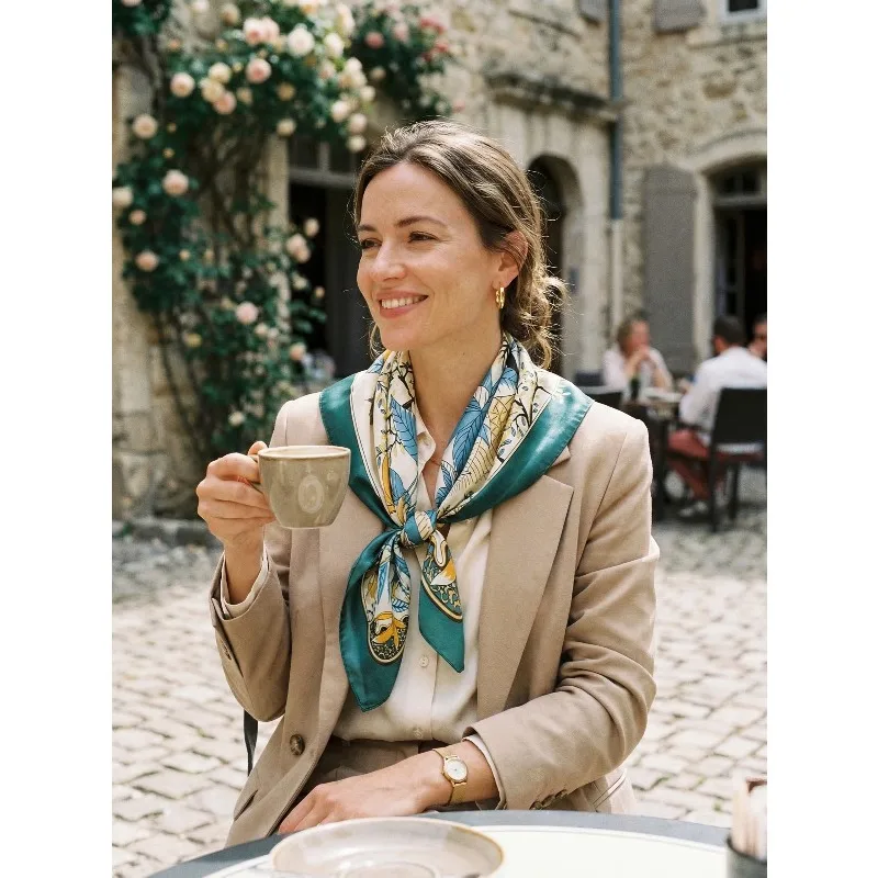 100% Mulberry Silk Scarf 35" Large Square Headscarf Women’s Hair Wraps Travel Shawl (88*88cm) With Gift Packed Beige Leaf Print
100% Mulberry Silk Scarf 35" Large Square Headscarf Women’s Hair Wraps Travel Shawl (88*88cm) With Gift Packed Beige Leaf Print