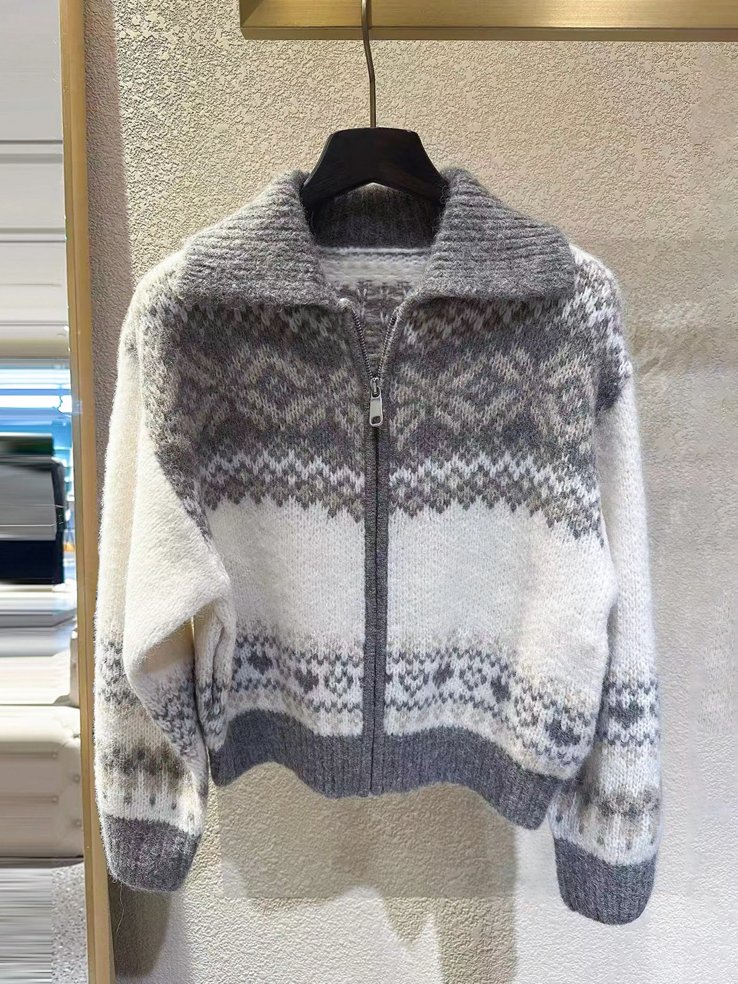 High-End Women's Knitted Sweater Coat with Collar Fair Isle Pattern Commute Sle Medium Softn Long Sve Regular Fit
High-End Women's Knitted Sweater Coat with Collar Fair Isle Pattern Commute Sle Medium Softn Long Sve Regular Fit