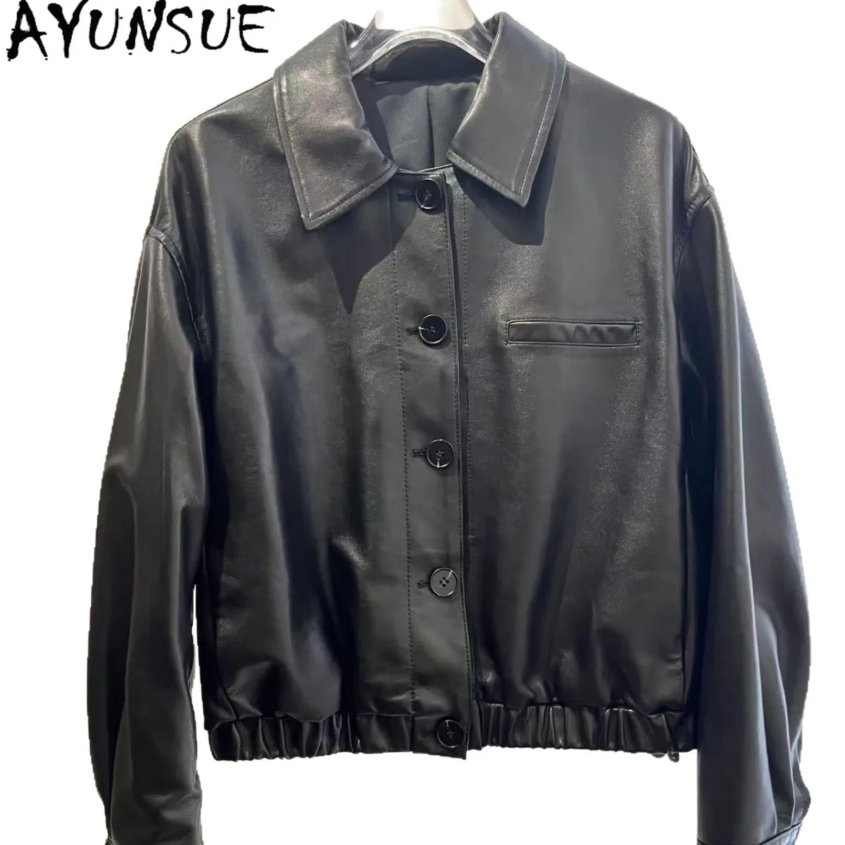 AYUNSUE Oil Wax Real Leather Jacket Woman Fashion Sheepskin Coat for Women Autumn Clothes 2026 Black Loose Fit Дубленка Женская
AYUNSUE Oil Wax Real Leather Jacket Woman Fashion Sheepskin Coat for Women Autumn Clothes 2026 Black Loose Fit Дубленка Женская