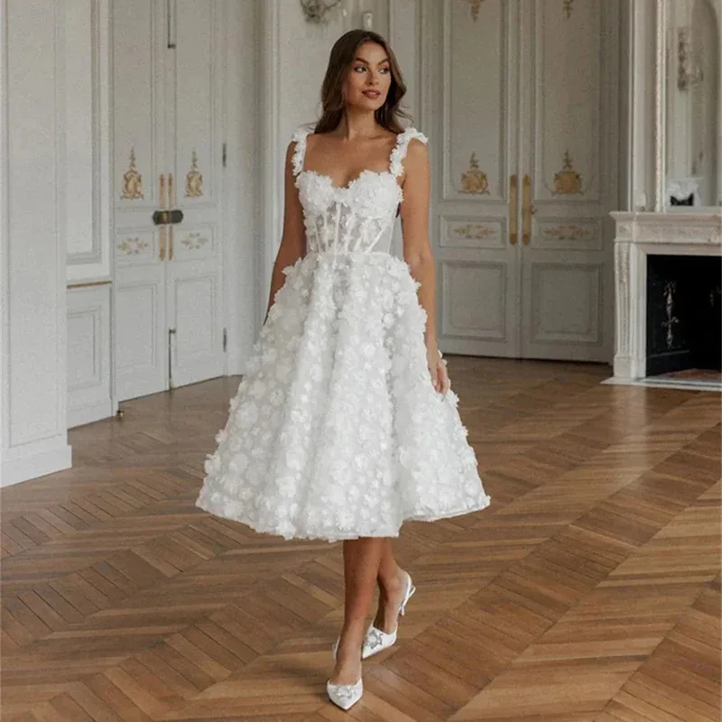 Spaghetti Strap A-Line Wedding Dress Women Simple Applique Back Lace-up Midi Bride Gowns Elegant Prom Evening Party Dresses
Spaghetti Strap A-Line Wedding Dress Women Simple Applique Back Lace-up Midi Bride Gowns Elegant Prom Evening Party Dresses