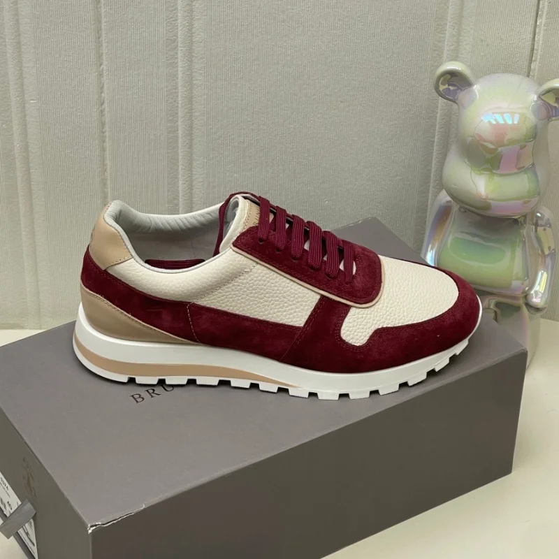 2026 Latest Color blocked Head Layer Cowhide Anti slip and Wear resistant Low cut Lace up Sports Shoes Breathable
2026 Latest Color blocked Head Layer Cowhide Anti slip and Wear resistant Low cut Lace up Sports Shoes Breathable