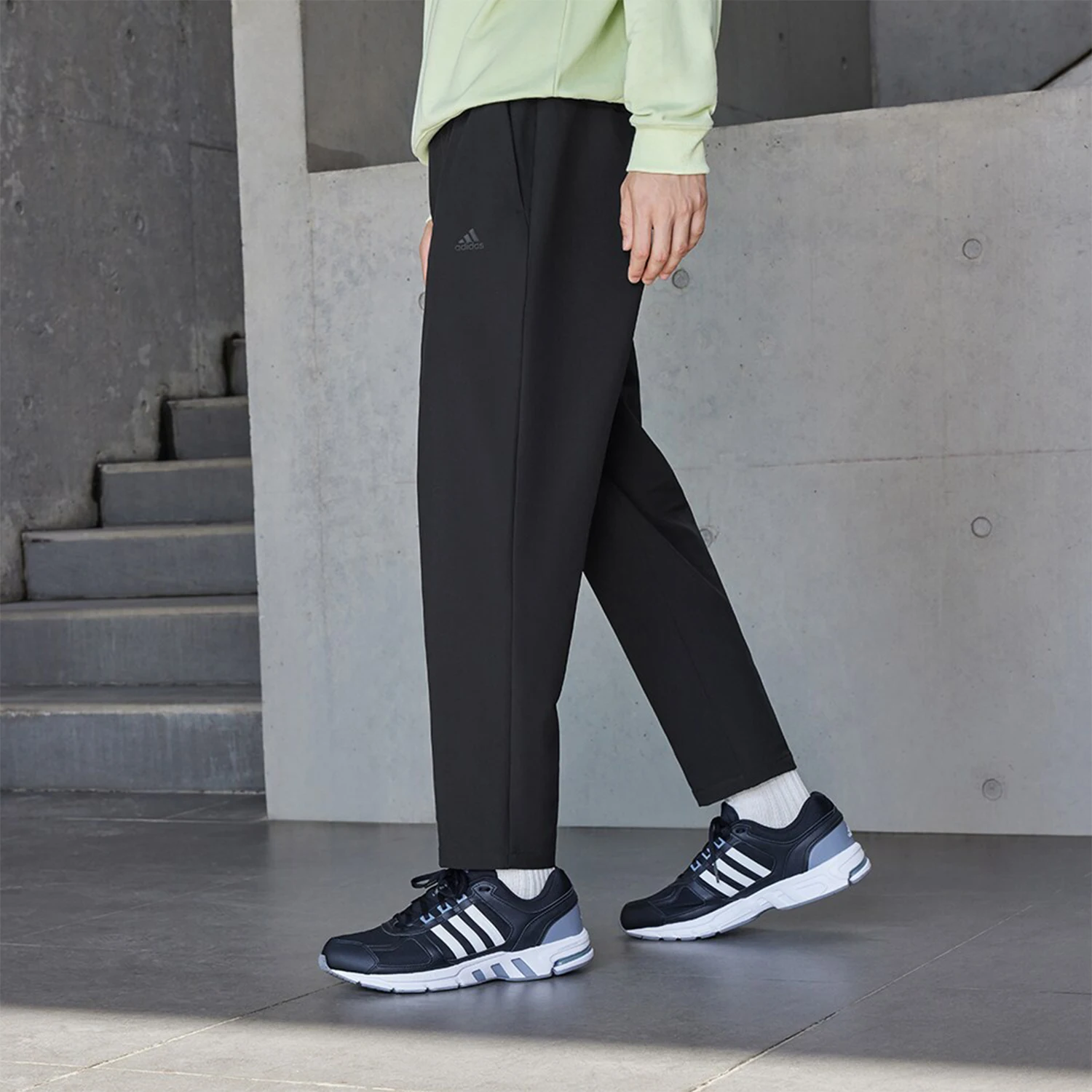 Adidas Authentic New Men's Casual Sports Simple Knit Pants IV7585
Adidas Authentic New Men's Casual Sports Simple Knit Pants IV7585