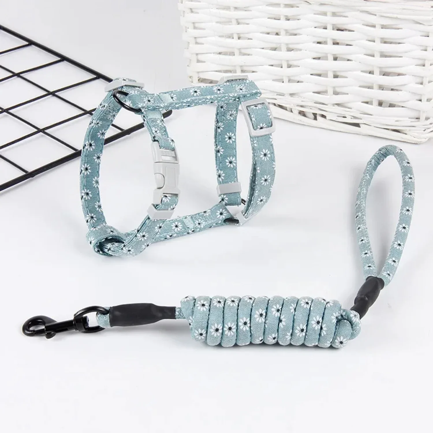 Cat Dog Collar Harness Leash Adjustable Pet Traction Cat Kitten Halter Collar Cats Products Pet Harness Belt Cat Supplies
Cat Dog Collar Harness Leash Adjustable Pet Traction Cat Kitten Halter Collar Cats Products Pet Harness Belt Cat Supplies