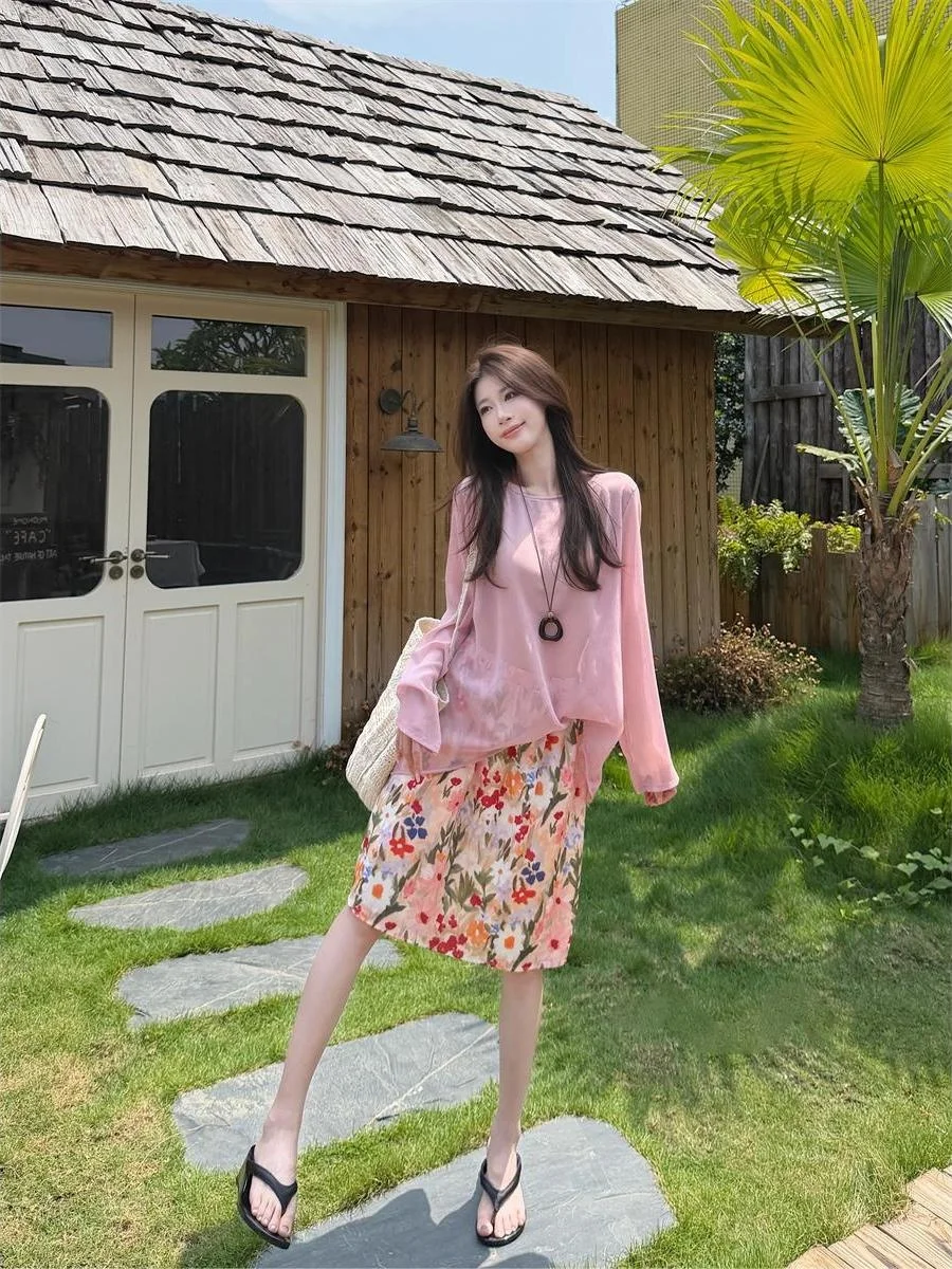 Korean Style Lace Splice Sun Protection T-Shirt Floral Skirt Set Women's Summer Fashion Casual Wear High Waist Floral Print
Korean Style Lace Splice Sun Protection T-Shirt Floral Skirt Set Women's Summer Fashion Casual Wear High Waist Floral Print
