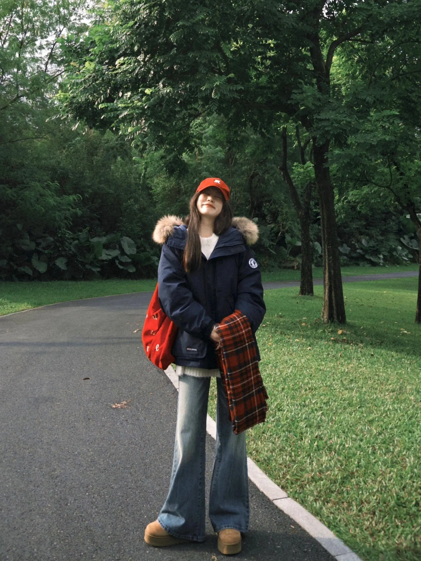 American Sle Workwear down Jaet Women's Winter Small Size High-End Feeling Large Fur Collar Hooded Cotton Clothes Trendy
American Sle Workwear down Jaet Women's Winter Small Size High-End Feeling Large Fur Collar Hooded Cotton Clothes Trendy