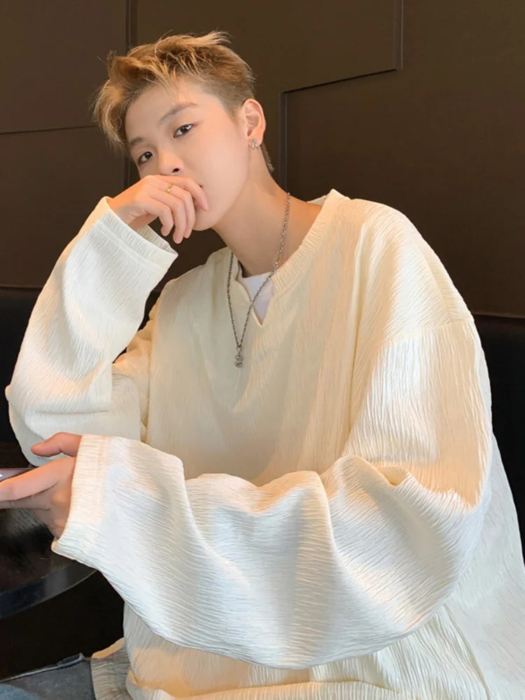 Свободная мужская футболка с V-образным вырезом и длинным рукавом, весенне-осенняя, модная, брендовая, молодежная, уличная одежда, повседневный удобный топ для пар
Свободная мужская футболка с V-образным вырезом и длинным рукавом, весенне-осенняя, модная, брендовая, молодежная, уличная одежда, повседневный удобный топ для пар