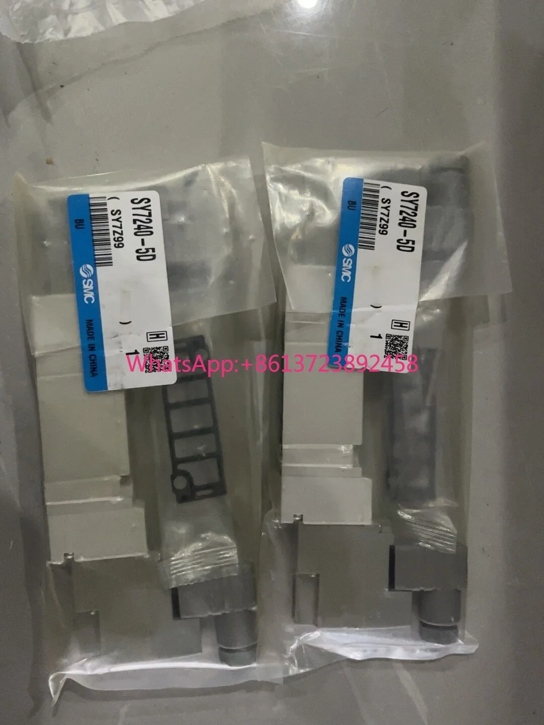 SMC solenoid valve SY7240-5D new original, high quality
SMC solenoid valve SY7240-5D new original, high quality