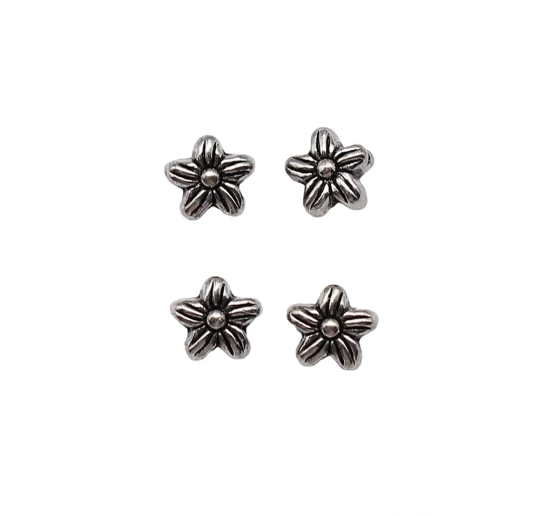 65pcs 6.5x6.5mm Zinc alloy metal tibetan silver plated bead T0640 for jewelry making
65pcs 6.5x6.5mm Zinc alloy metal tibetan silver plated bead T0640 for jewelry making