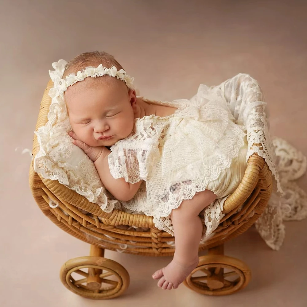 Beige Lace Ruffle Newborn Photography Outfits Baby Girl Photo Shoot Romper Infant Lace Bodysuit Newborn Photoshoot Clothes
Beige Lace Ruffle Newborn Photography Outfits Baby Girl Photo Shoot Romper Infant Lace Bodysuit Newborn Photoshoot Clothes