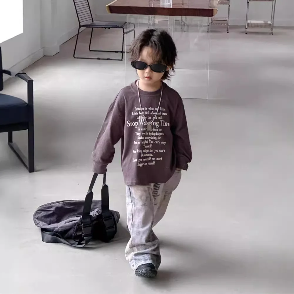 Boys Top Spring and Autumn Long Sleeve T-shirt Korean Childrens Wear 2024 Autumn New Letter Hoodie Trendy Top
Boys Top Spring and Autumn Long Sleeve T-shirt Korean Childrens Wear 2024 Autumn New Letter Hoodie Trendy Top