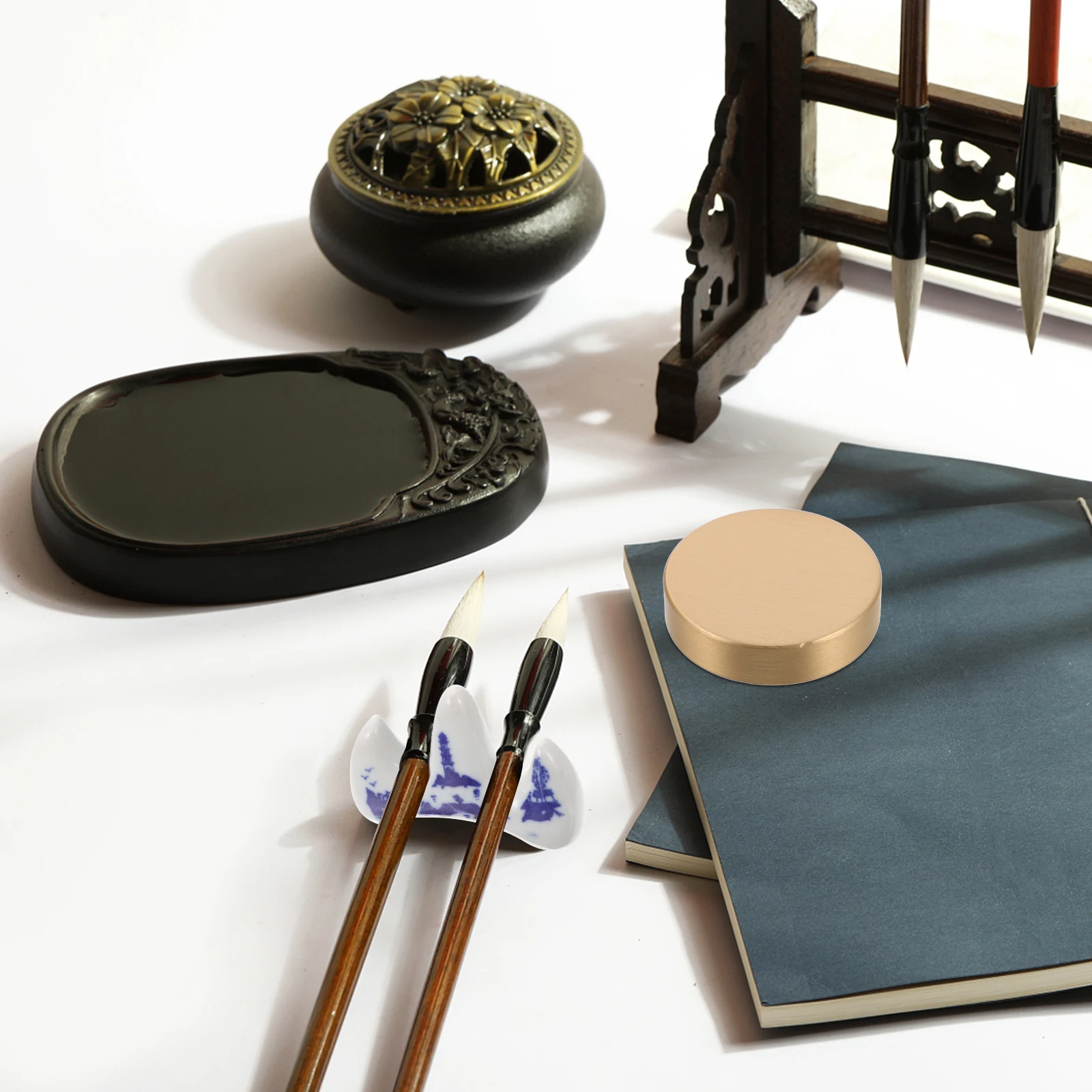 Round Brass Paperweight Style for Chinese Calligraphy Office Desk Heavy Decorative Paper Weight for Home Study Tabletop
Round Brass Paperweight Style for Chinese Calligraphy Office Desk Heavy Decorative Paper Weight for Home Study Tabletop