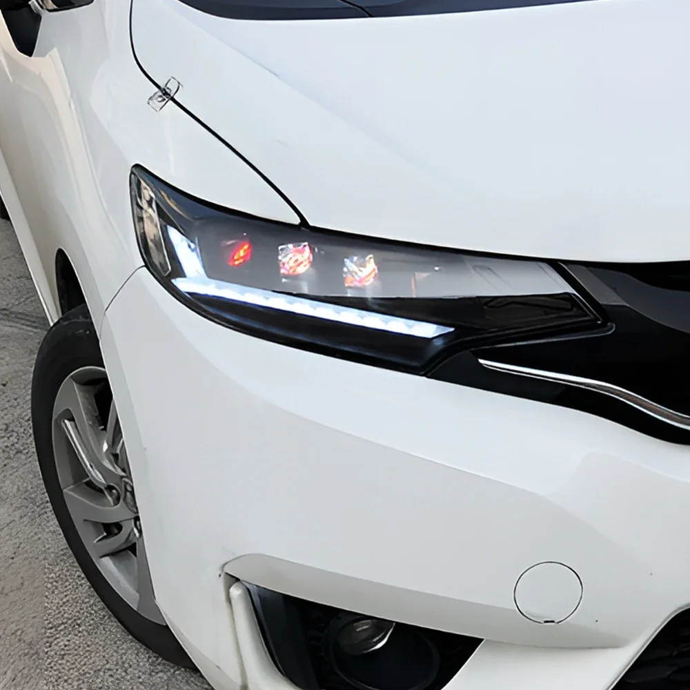 Автомобильные фары для Honda Fit GK5 2014-2020, светодиодные передние лампы автомобиля в сборе, обновление, высокое качество, 4 линзы проектора, аксессуары для инструментов
Автомобильные фары для Honda Fit GK5 2014-2020, светодиодные передние лампы автомобиля в сборе, обновление, высокое качество, 4 линзы проектора, аксессуары для инструментов