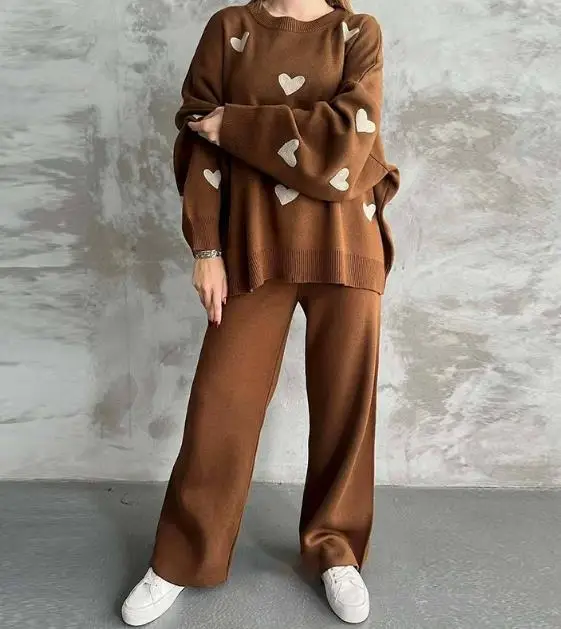 Women's Long Sleeve Knitted Set Autumn 2025 Loose Leisure Love Theme Fashionable Comfortable Two-Piece Outfit for Women
Women's Long Sleeve Knitted Set Autumn 2025 Loose Leisure Love Theme Fashionable Comfortable Two-Piece Outfit for Women