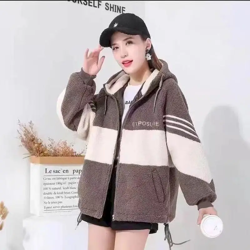 Winter Hooded Coats Women Casual Cardigan Warm Zip Up Hoodies Cotton Padded Jacket Korean Loose Lamb Wool Coat Aesthetic Clothes
Winter Hooded Coats Women Casual Cardigan Warm Zip Up Hoodies Cotton Padded Jacket Korean Loose Lamb Wool Coat Aesthetic Clothes