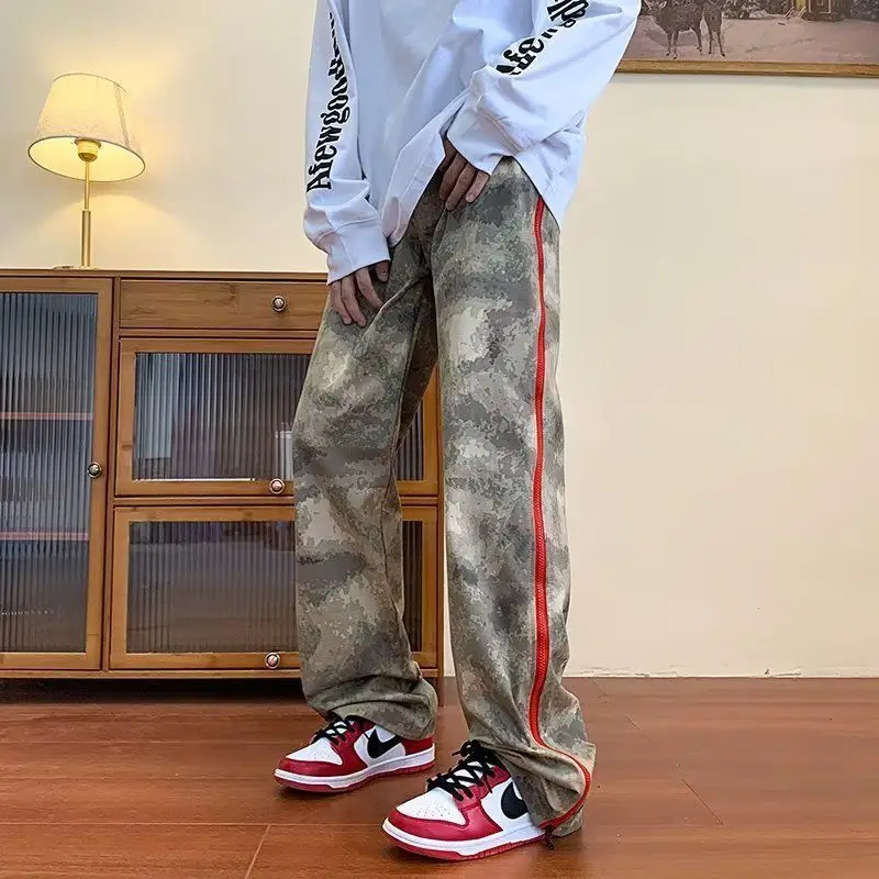 High Street Hiphop Camouflage Work Pants for Men and Women Trendy Brand Zipper Slit Couple Pendant Straight-leg Casual Trousers
High Street Hiphop Camouflage Work Pants for Men and Women Trendy Brand Zipper Slit Couple Pendant Straight-leg Casual Trousers