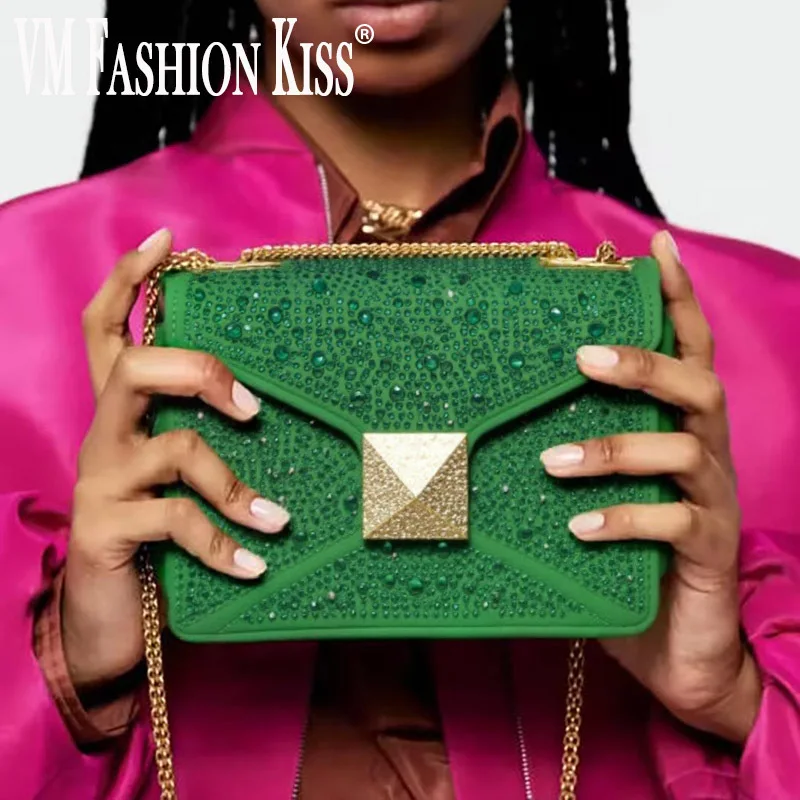 Full Water Drop Diamond Luxury Designer Handbag Gold Big Rivet Chain Shoulder Mini Purse Fashion Green Tote Bag Crossbody Women
Full Water Drop Diamond Luxury Designer Handbag Gold Big Rivet Chain Shoulder Mini Purse Fashion Green Tote Bag Crossbody Women