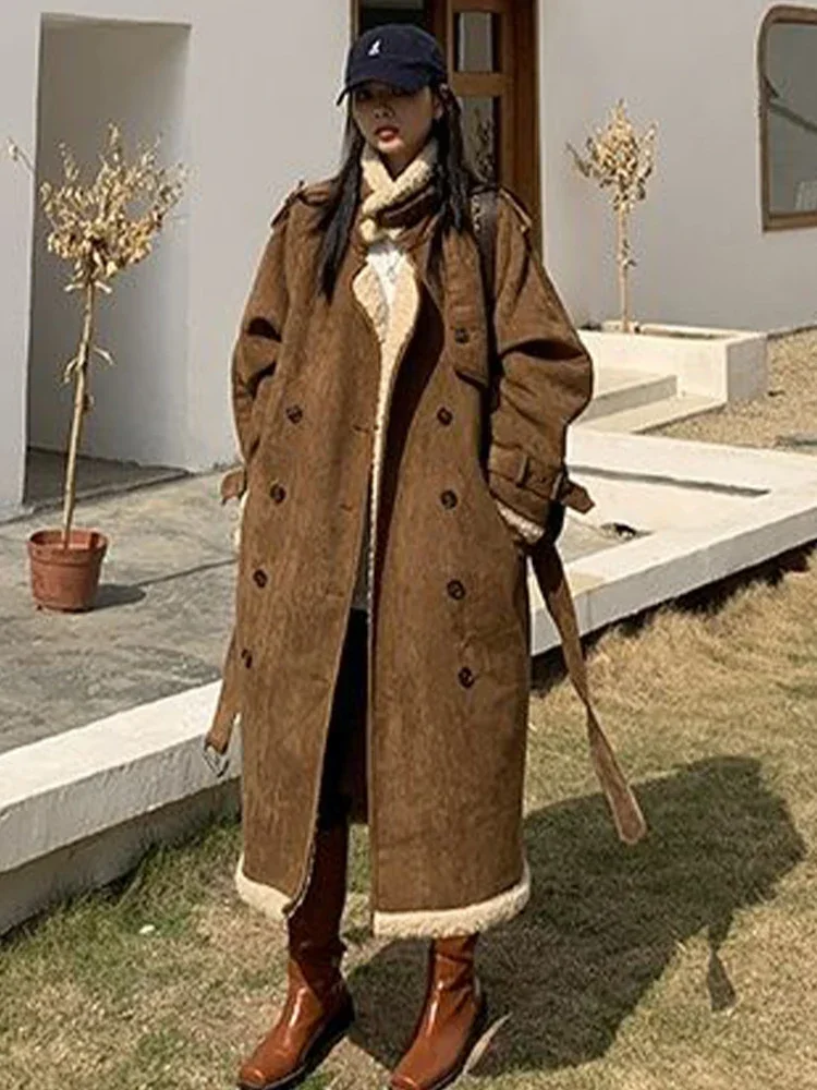Thick Woman Winter Long Overcoat Fashion Vintage Loose Thickened Padded Cotton Jacket Lambswool Jacket Outwear Female Coat
Thick Woman Winter Long Overcoat Fashion Vintage Loose Thickened Padded Cotton Jacket Lambswool Jacket Outwear Female Coat