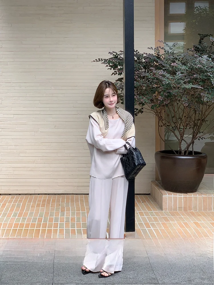 Ele Bla White Vinegar Acetate Svel Top for Women Spring Season High Faion ort Micro Flare Long Sve irt
Ele Bla White Vinegar Acetate Svel Top for Women Spring Season High Faion ort Micro Flare Long Sve irt