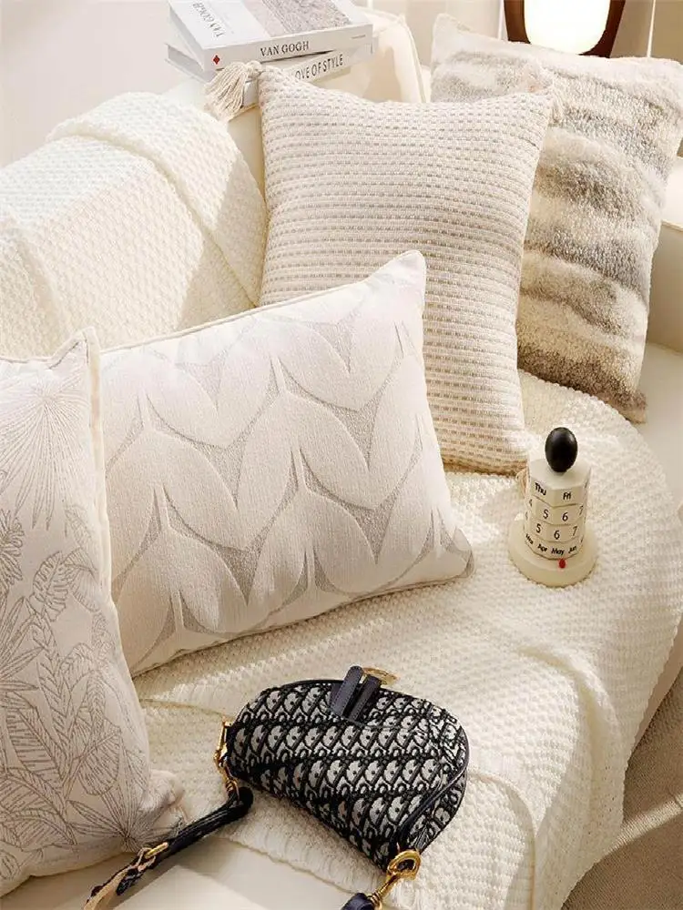 Modern Minimalist Cream Color Pillowcase Grey Home Sofa Bedside Window Bedroom Polyester Fiber Cushion Cover
Modern Minimalist Cream Color Pillowcase Grey Home Sofa Bedside Window Bedroom Polyester Fiber Cushion Cover