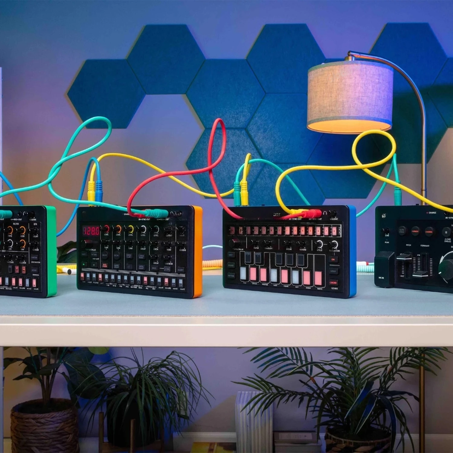 Portable Chord Synthesizer for Music Creation and Performance
Portable Chord Synthesizer for Music Creation and Performance