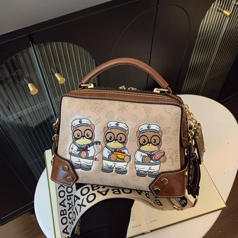 Women's Cartoon Camera Bag - Trendy Contrasting Color, Large Capacity Multi-Compartment, Cute Versatile Shoulder Messenger Bag
Women's Cartoon Camera Bag - Trendy Contrasting Color, Large Capacity Multi-Compartment, Cute Versatile Shoulder Messenger Bag