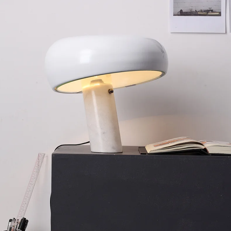 Post-Modern Simple Living Room Table Lamp Creative Showroom Bedroom Bedside Study Marble Foundation Table Lamp
Post-Modern Simple Living Room Table Lamp Creative Showroom Bedroom Bedside Study Marble Foundation Table Lamp