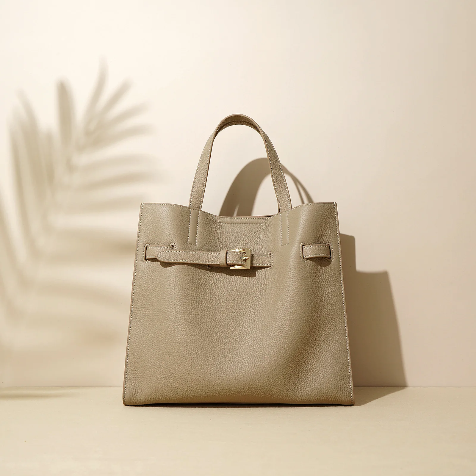 Genuine Leather Handbag Women Luxury Designer Crossbody Clutch Bag For Girls Ladies Fashion Cross Bag Woman Large Shoulder Bag
Genuine Leather Handbag Women Luxury Designer Crossbody Clutch Bag For Girls Ladies Fashion Cross Bag Woman Large Shoulder Bag